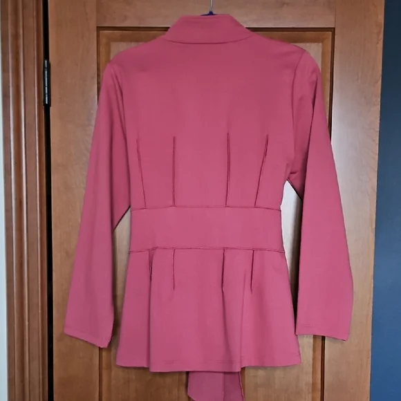 Luii Women's Pink Jacket - Picture 4 of 5
